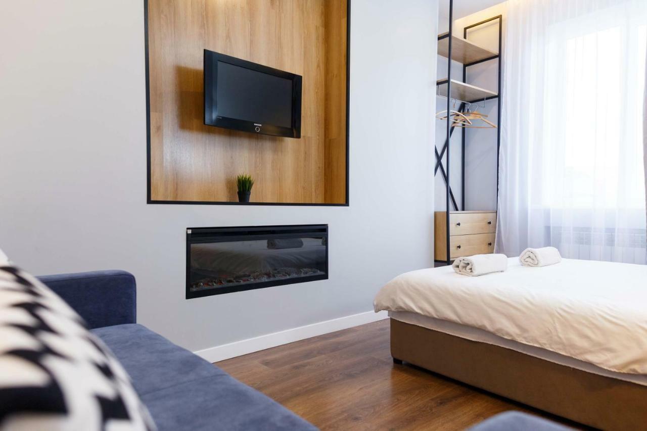 Loft Apartment In Old Lviv Ac Fireplace Exterior foto